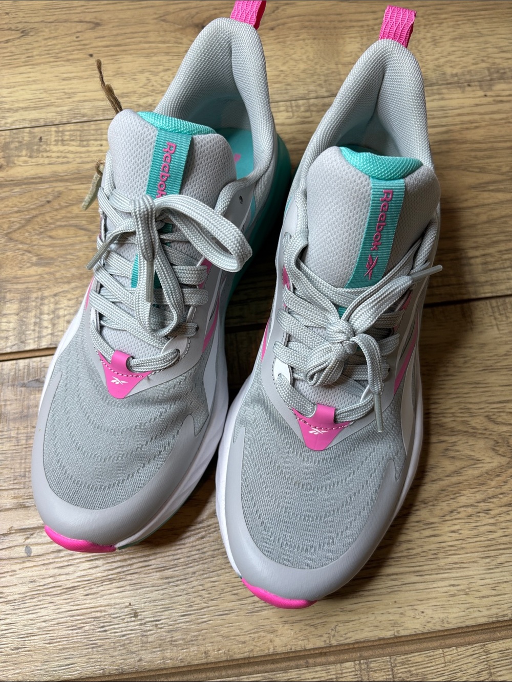 Reebok Women's Verse Gray Pink Teal Athletic Sneakers New W/O Box Size 11